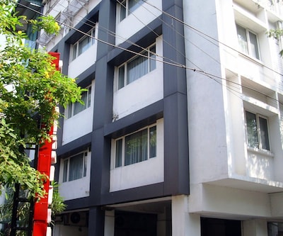 Oriental Inn (US Consulate)